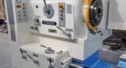 POREBA, TR 135/10M, CENTER DRIVE, LATHES