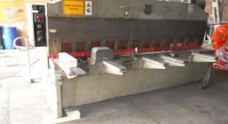 VOEST, BT6, PLATE SHEARS - HYDR. 5-7MM PLATE, SHEET METAL FORMING MACHINERY