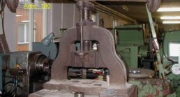 UNBEKANNT, Guss-2-seitige Prismafuehrungspr, SCREW, PRESSES