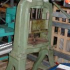 UNBEKANNT, Guss-4-seitige-Prismafuehrung, SCREW, PRESSES