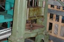 UNBEKANNT, Guss-4-seitige-Prismafuehrung, SCREW, PRESSES