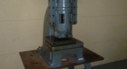 ANDREAS PLUM, 18 T, SCREW, PRESSES
